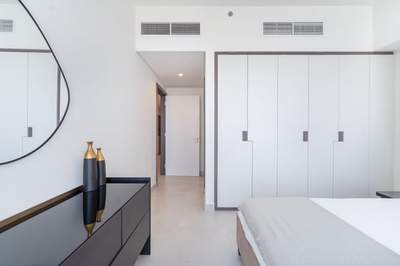 City-centre apartment with views over Dubai Frame and Zabeel Park in Wasl1, picture 7
