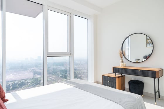 Gorgeous Apartment with Green Zabeel Park Views in Wasl1 Residence, picture 16