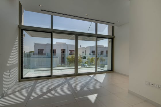 Perfectly Located Luxury Villa in Mohammed Bin Rashid City, picture 11