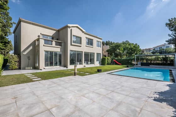 Upgraded and Extended Luxury Villa in Jumeirah Islands, picture 8