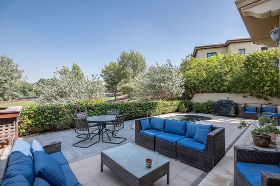 Stunning Family Villa with Golf Course Views in Jumeirah Golf Estates, picture 21