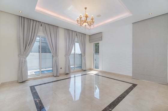 Expansive Luxury Villa with a Pool in Pearl Jumeirah, picture 8