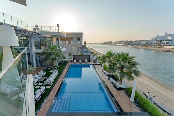 Bespoke Villa with Custom-finish on Palm Jumeirah, picture 30
