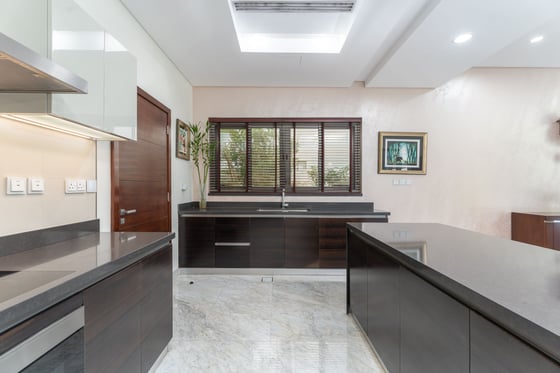 Stunning luxury villa with pool in Mohammed Bin Rashid City, picture 6