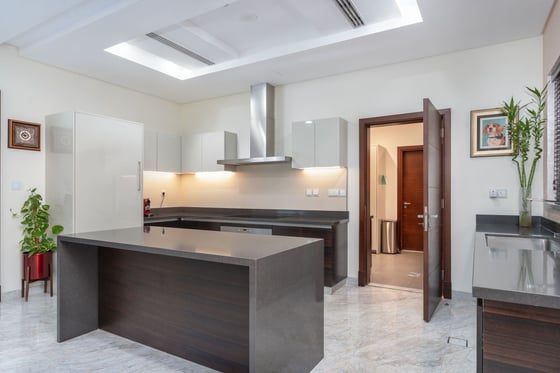 Stunning luxury villa with pool in Mohammed Bin Rashid City, picture 7