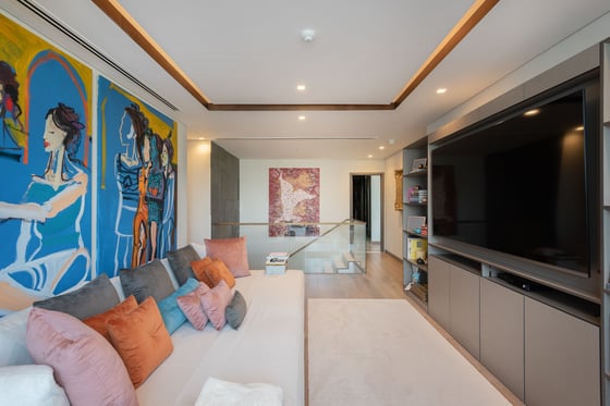 Spectacular 4 Bed Penthouse in the heart of Marina, picture 10