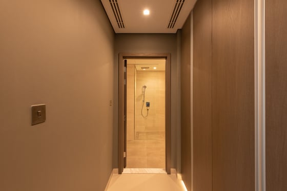 Spectacular 4 Bed Penthouse in the heart of Marina, picture 19