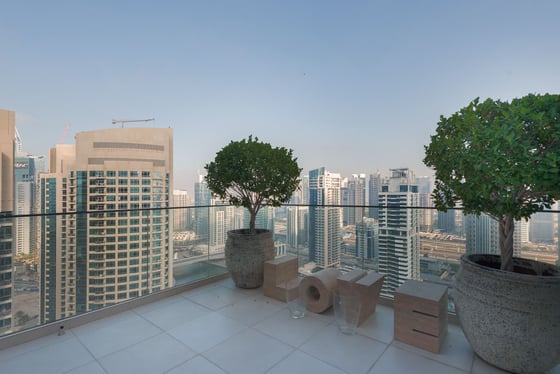 Spectacular 4 Bed Penthouse in the heart of Marina, picture 26
