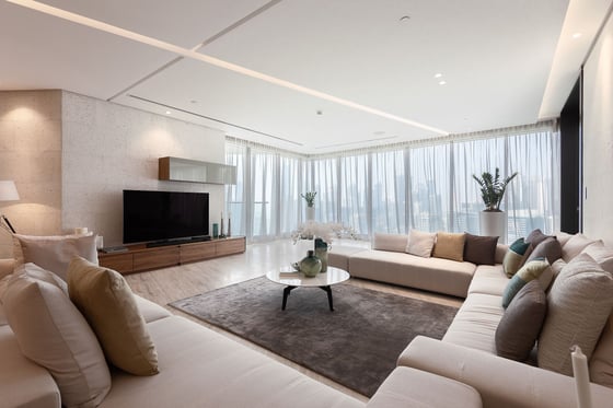 Stunning Apartment in Business Bay with amazing Skyline Views, picture 1