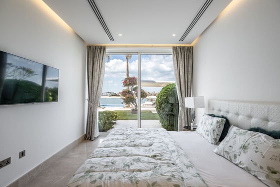 Exclusive Tip Villa with Stunning Sunset Views, picture 16