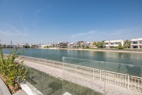 Stunning Luxury Villa in Emirates Hills with Lake Views, picture 18