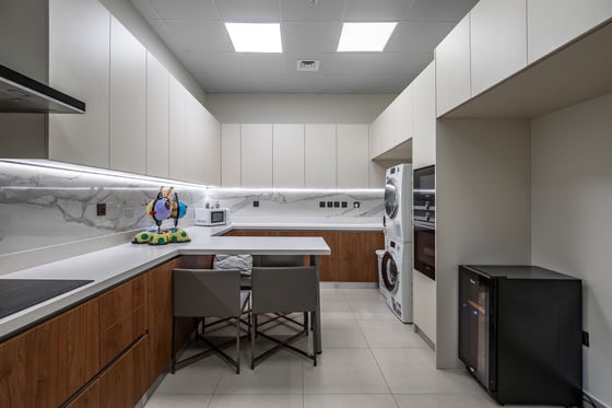 Custom-designed Architectural Marvel in Emirates Hills, picture 24