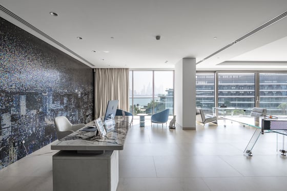 Fully Upgraded and Furnished Penthouse on Palm Jumeirah, picture 6