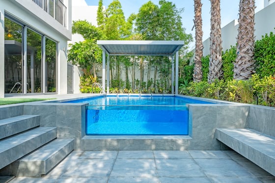 Elegant Spacious 4 Bedroom Sidra Villa with Upgraded Garden and Pool, picture 25