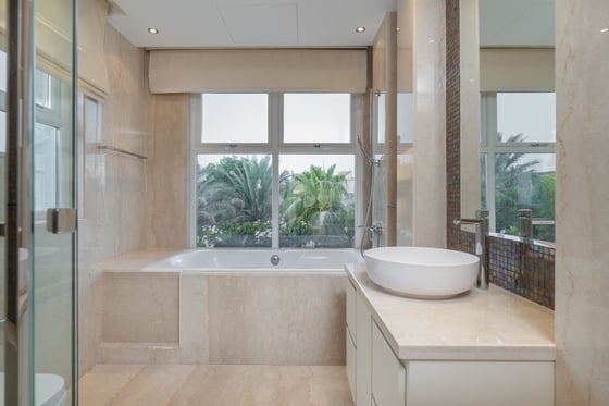 Designer Villa with Spectacular Views in Emirates Hills, picture 15