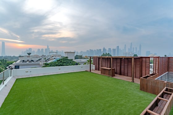 Designer Villa with Spectacular Views in Emirates Hills, picture 5