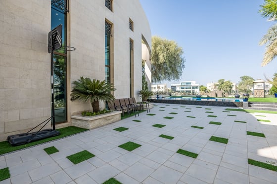 Bespoke Villa in Emirates Hills with Golf Course Views, picture 33