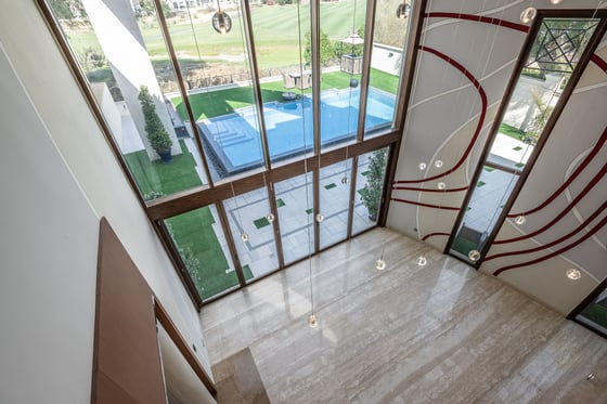 Bespoke Villa in Emirates Hills with Golf Course Views, picture 3