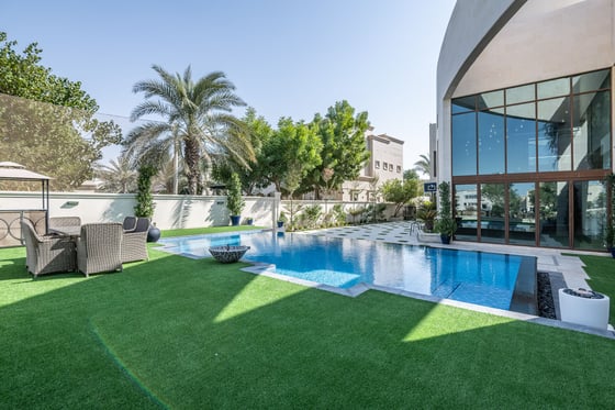 Bespoke Villa in Emirates Hills with Golf Course Views, picture 30