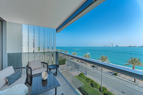 Luxury &amp; Bright Apartment with Arabian Gulf Views, picture 12