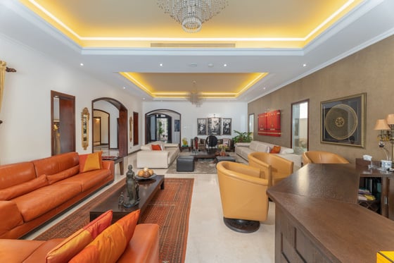 Elegant Villa in Emirates Hills with Full Golf Views, picture 6