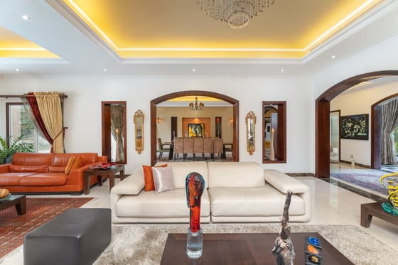 Elegant Villa in Emirates Hills with Full Golf Views, picture 5