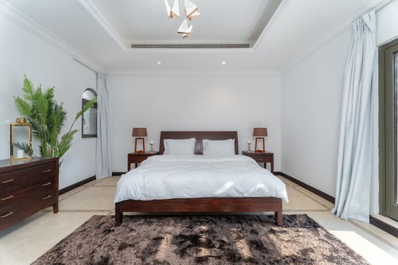 Semi-attached, Well-maintained 4BR Canal Cove Villa on Palm Jumeirah, picture 19