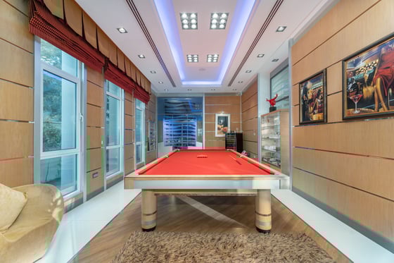 Fully Upgraded Villa with Golf Course Views, picture 12