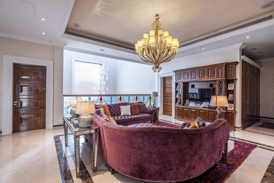 Luxury Villa with Lake Views in Emirates Hills, picture 16