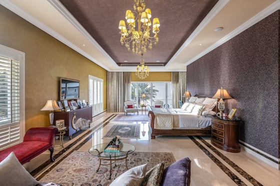 Luxury Villa with Lake Views in Emirates Hills, picture 8