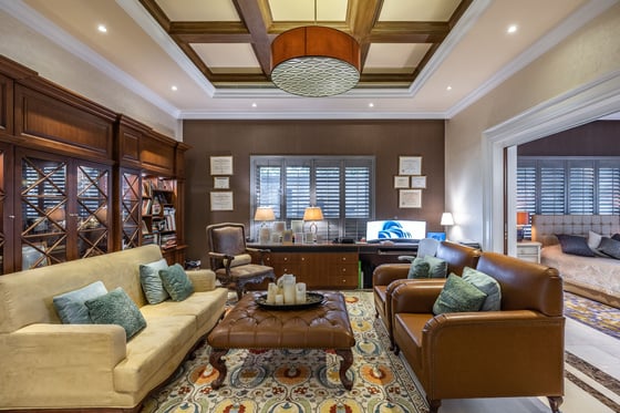 Luxury Villa with Lake Views in Emirates Hills, picture 14