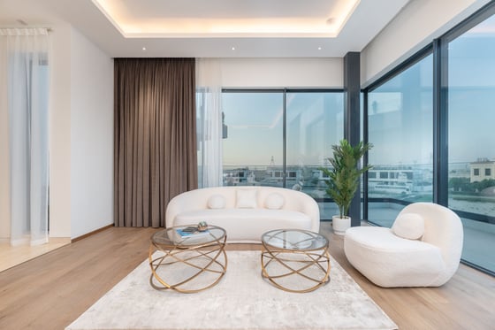 Bespoke Turnkey Mansion w/ Downtown Skyline Views, picture 17