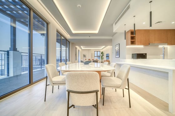Award-winning duplex penthouse apartment in La Mer, picture 4