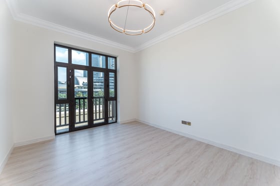 Fully Upgraded European Style Apartment in Old Town, picture 21