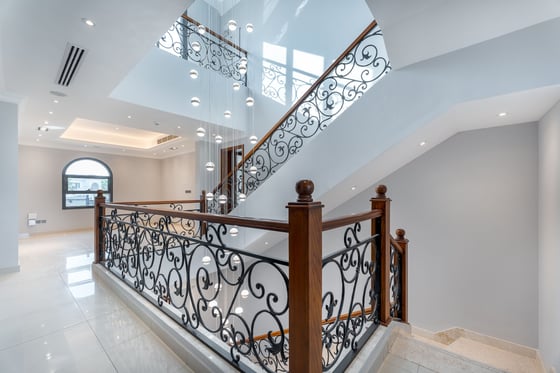 Stunning Palatial Luxury villa in Jumeirah Golf Estates, picture 9