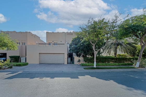 Beautifully Upgraded Luxury villa in Hattan, picture 6