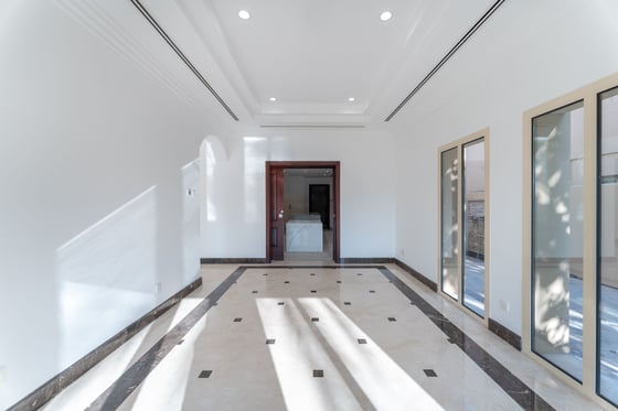 Beautifully Upgraded Luxury villa in Hattan, picture 11
