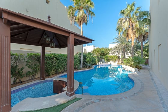Beautifully Upgraded Luxury villa in Hattan, picture 4