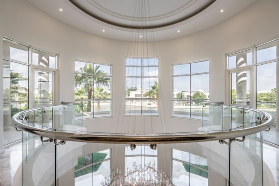 Bespoke Luxury Villa with Lake Views in Emirates Hills, picture 13