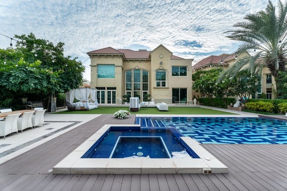 Exclusive and Extended Luxury Villa in Jumeirah Islands, picture 27