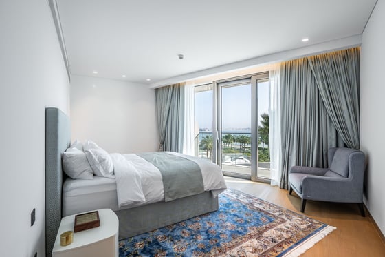 Ultra Private and Designer-styled Sea View Apartment on Palm Jumeirah, picture 7