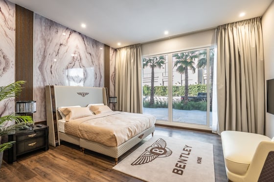 Spectacular 10 Bedroom Ultra-Luxury Mansion Villa, picture 16