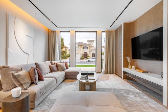 Bespoke Beach Front Villa, Turnkey Brand New, picture 20