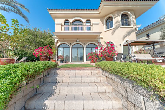 Beautifully Upgraded Villa with Extended Plot on Palm Jumeirah, picture 15