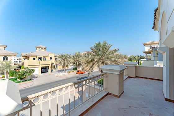 Beautifully Upgraded Villa with Extended Plot on Palm Jumeirah, picture 33