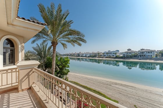 Beautifully Upgraded Villa with Extended Plot on Palm Jumeirah, picture 24
