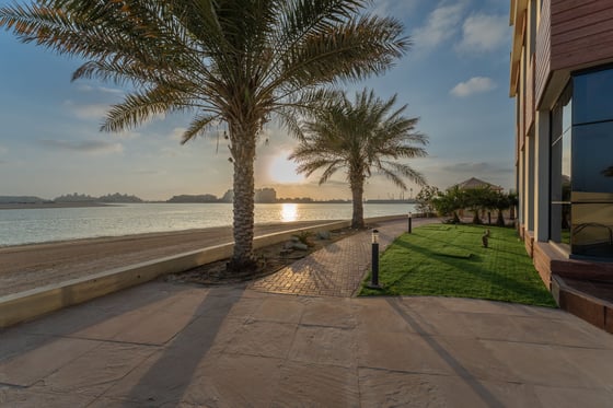 Brand New, Ultra Luxury Villa with Skyline Views on Palm Jumeirah, picture 27