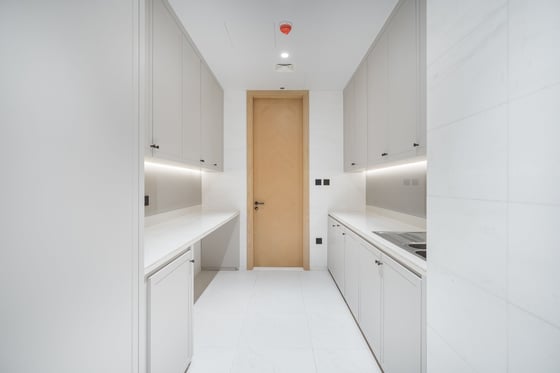 Exceptional luxury apartment in waterfront Jeddah Corniche residence, picture 34