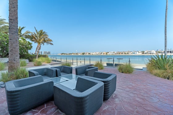 VIP Signature Villa with Huge Plot on Palm Jumeirah, picture 17