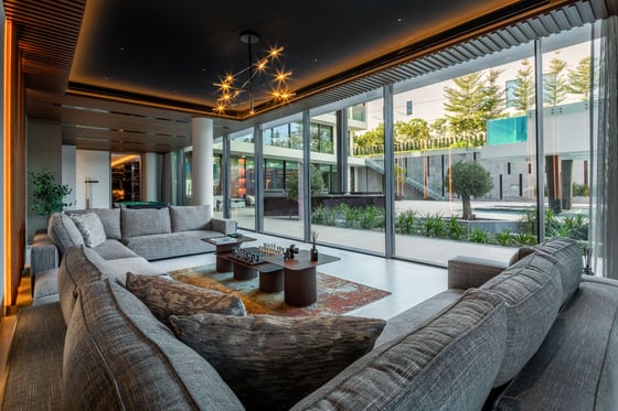 Lavishly Spectacular Luxury Villa in Emirates Hills, picture 8